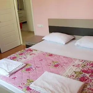 Гостевой дом Rest House Tbilisi, Тбилиси